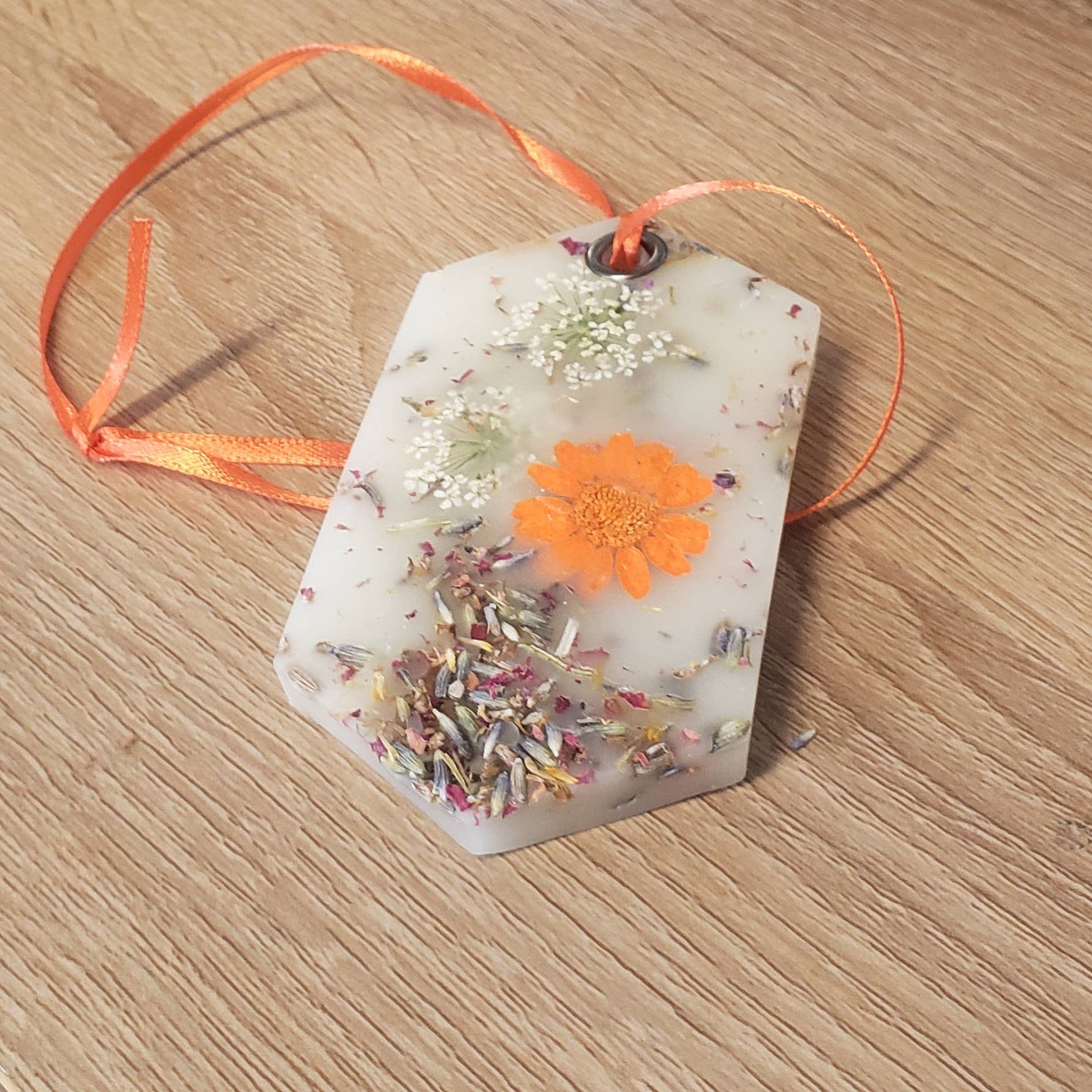 The North Bee Mini Beeswax Potpourri Scented Bar