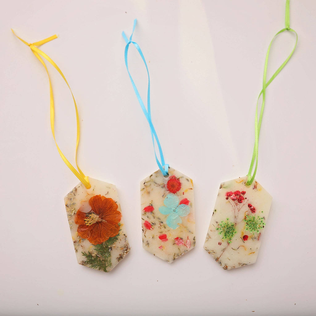 The North Bee Mini Beeswax Potpourri Scented Bar