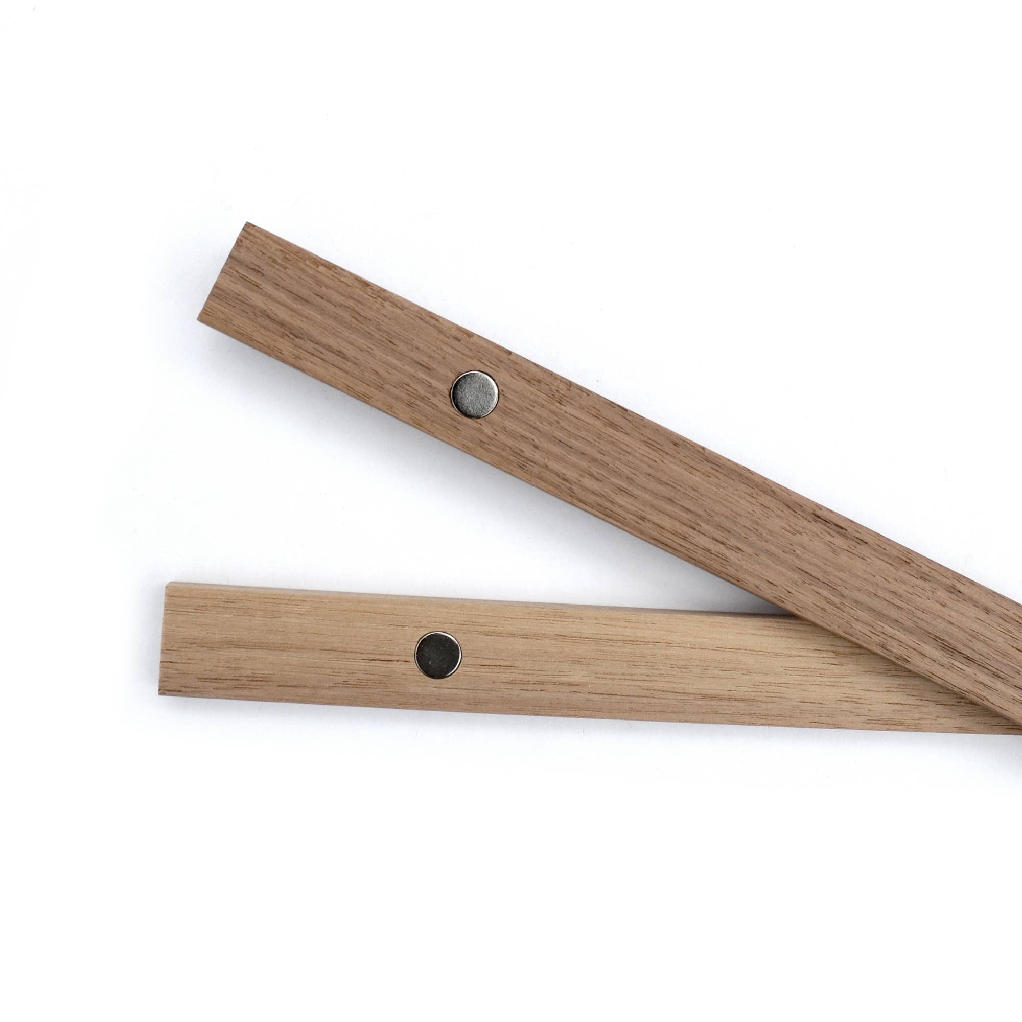 Magnetic Wood Hanging Poster Frame  18" Natural